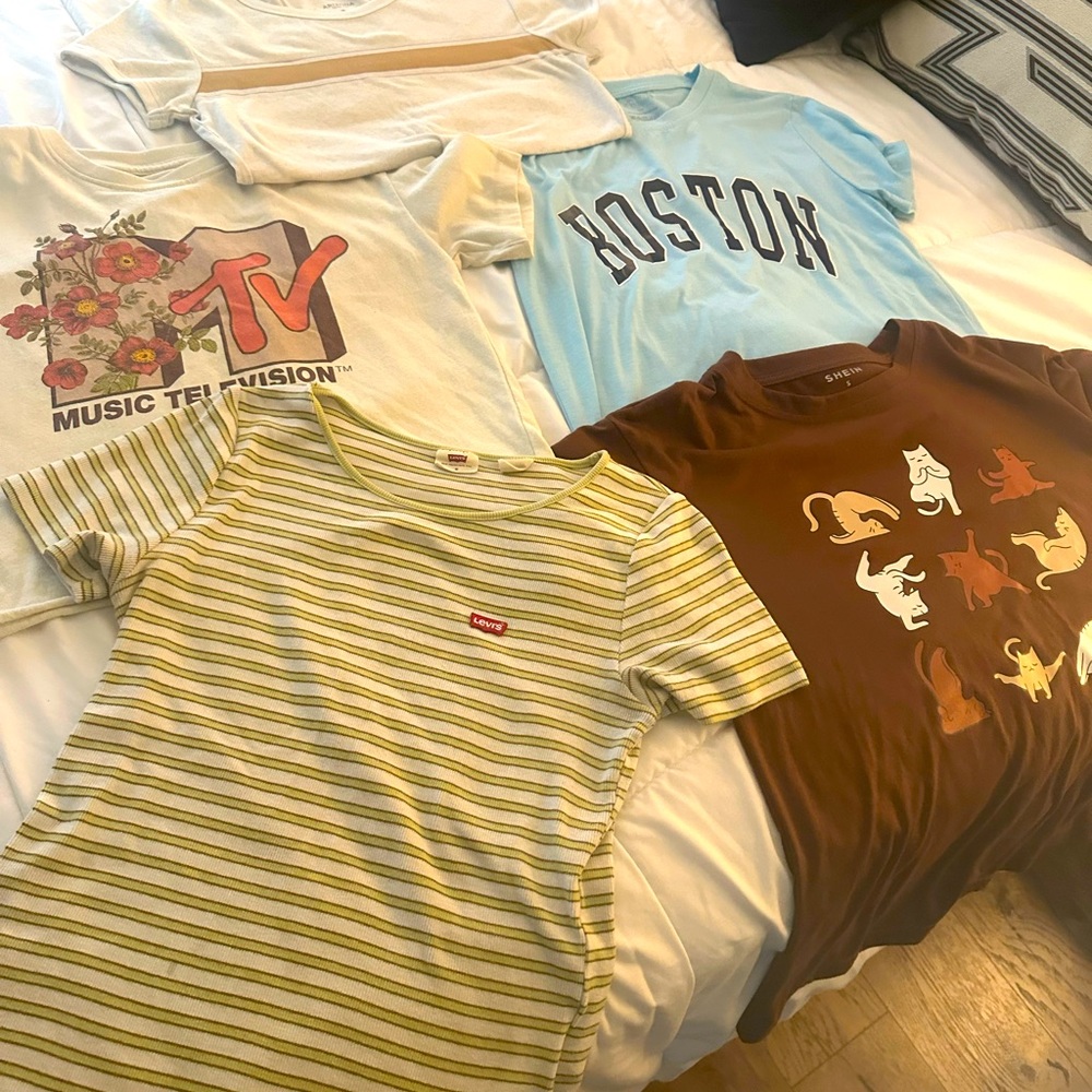 Juniors tshirt lot